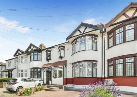 Bergholt Avenue, Ilford