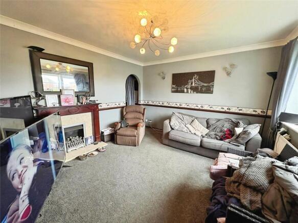 3 bed Semi-Detached for sale Image 9