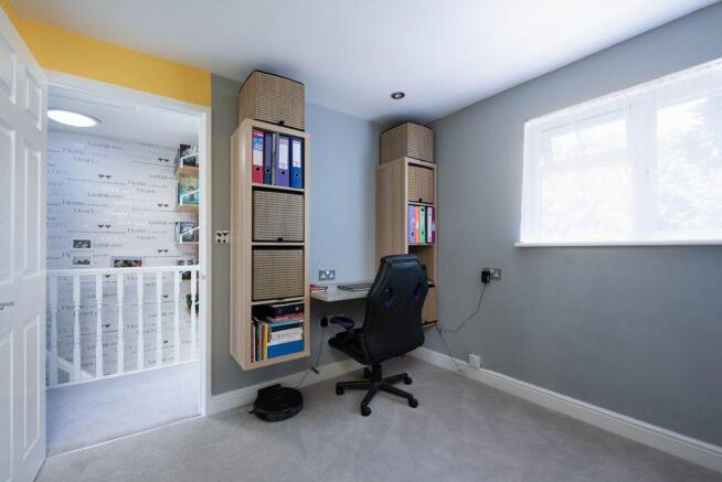 Bedroom 2 (Double)
