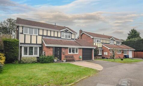 Selwyn Close, Alrewas, DE13