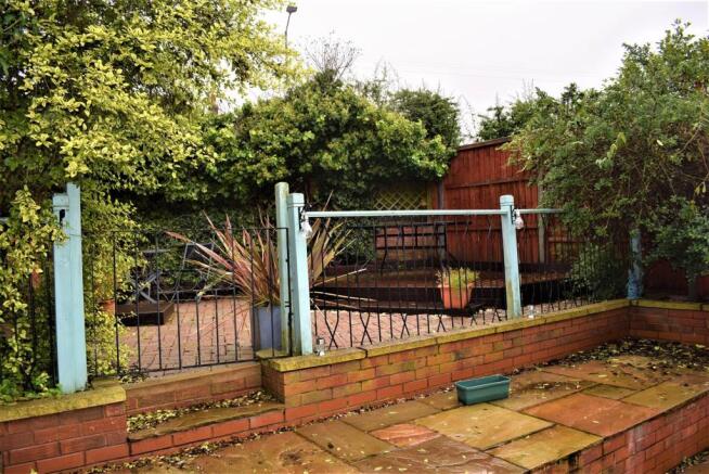 Garden2.JPG