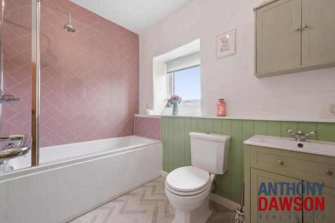 2 bed Cottage for sale Image 8