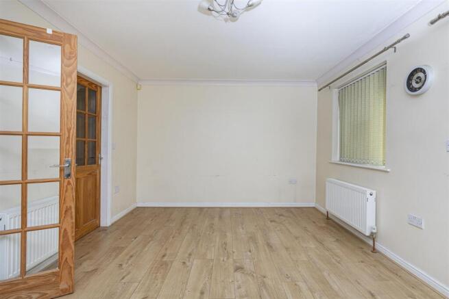 3 bed Detached for sale Image 7