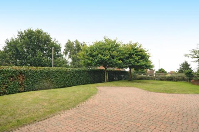 Front & Side Garden