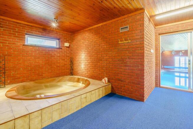Jacuzzi