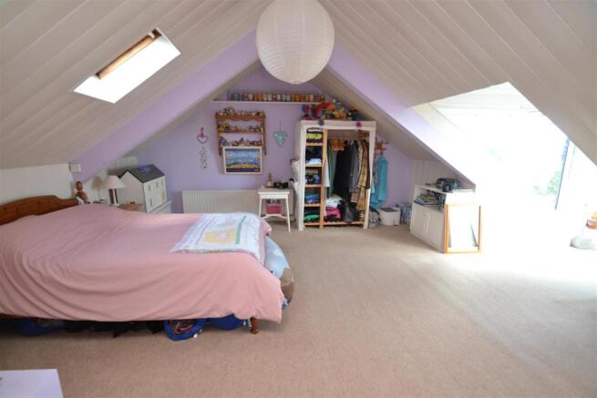 BEDROOM FIVE