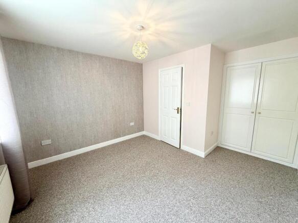 3 bed Detached for sale Image 8