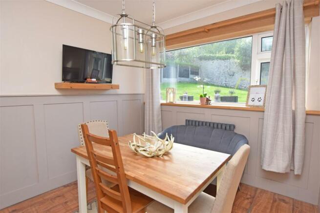 Dining Room.JPG