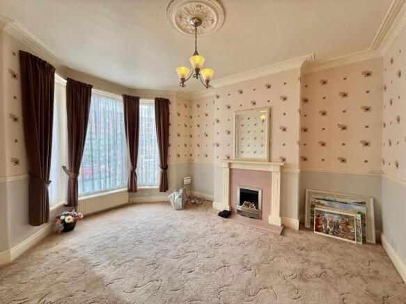 4 bed Terraced for sale Image 2