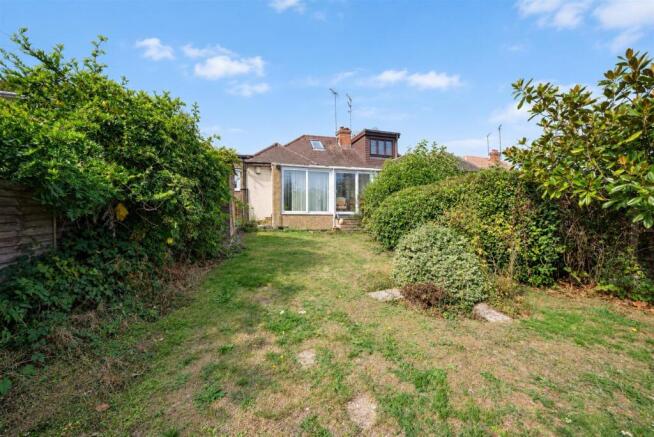 Links Way, Croxley Green, Rickmansworth photo 4