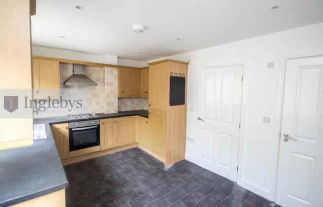 2 bed House for sale Image 5