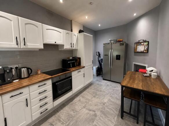 2 bed Semi-Detached for sale Image 5