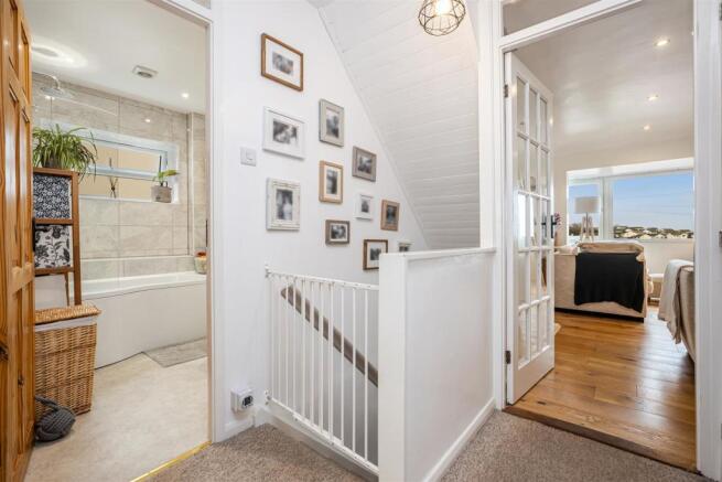 A22 - 37 Ocean View Drive, Brixham - 230105.jpg