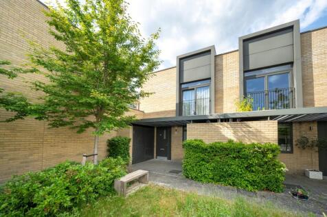 Seekings Close, Trumpington, CB2