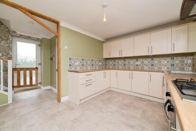 4 bed Terraced for sale Image 6