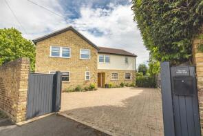 The Old Stable Yard, Parsonage Lane, Windsor SL4 5EW