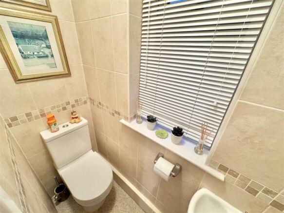 downstairs wc