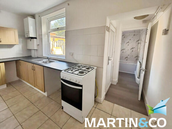 3 bed Terraced to rent Image 7