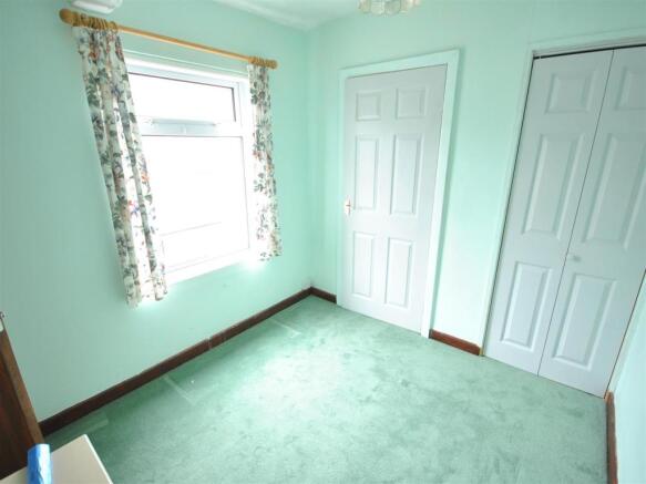 REAR BEDROOM 2