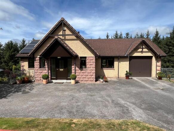 11 BRAES OF ALLACHIE, ABERLOUR