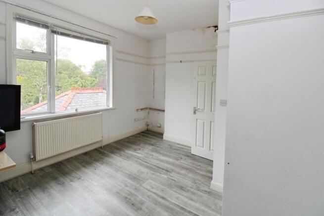 8 bed Detached for sale Image 10