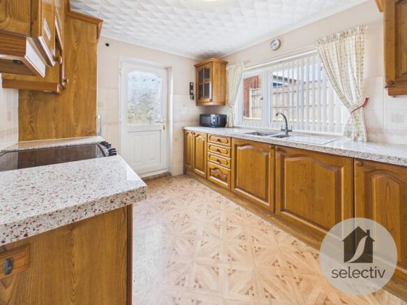 2 bed Semi-Detached Bungalow for sale Image 7