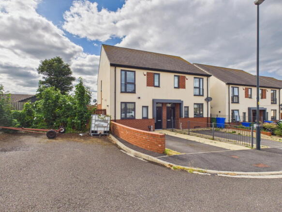 2 bed Semi-Detached for sale Image 10