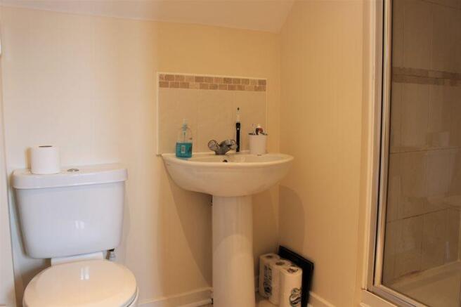 En-suite bathroom