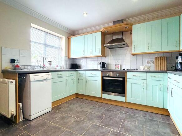 3 bed Semi-Detached Bungalow for sale Image 6
