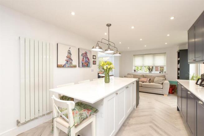 Kitchen / Breakfast Room
