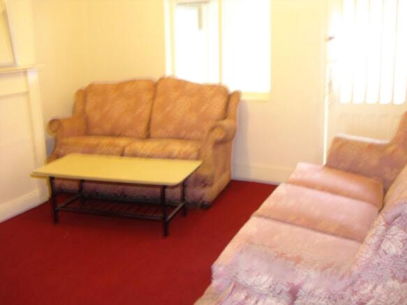 LOUNGE 2