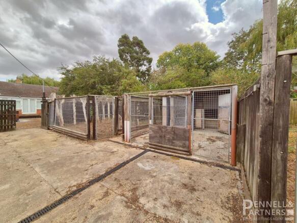 PADDOCKS