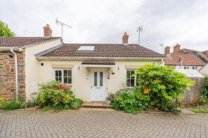 9, Old Bell Court, Bristol BS40 5QH