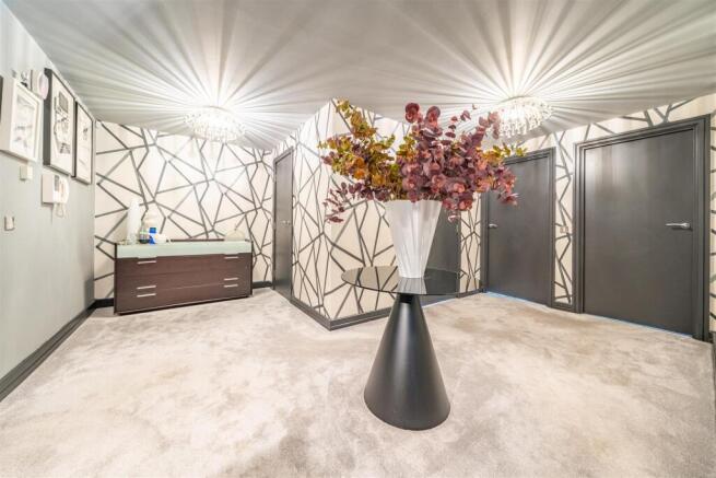 25090-19 57 The Arena_002