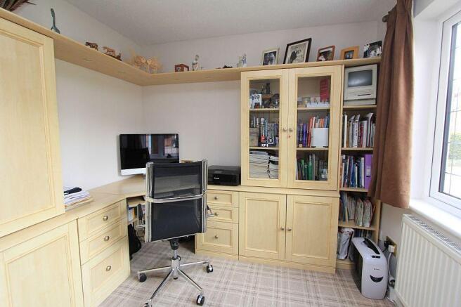 Study/bedroom 5