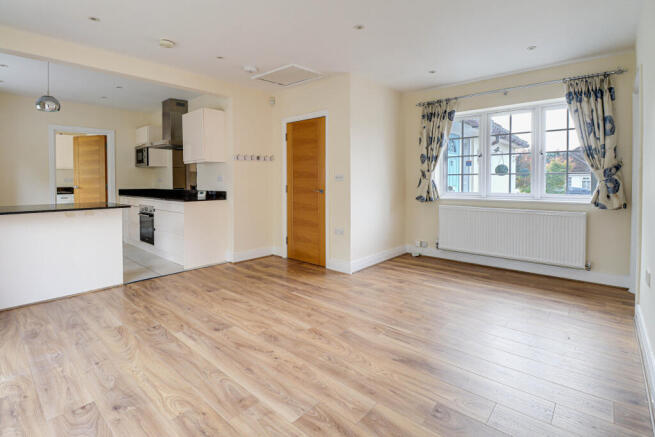 Lounge/Kitchen