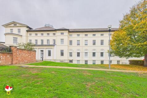The Crescent, Gloucester, GL1