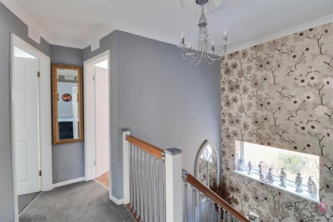 3 bed Detached for sale Image 10