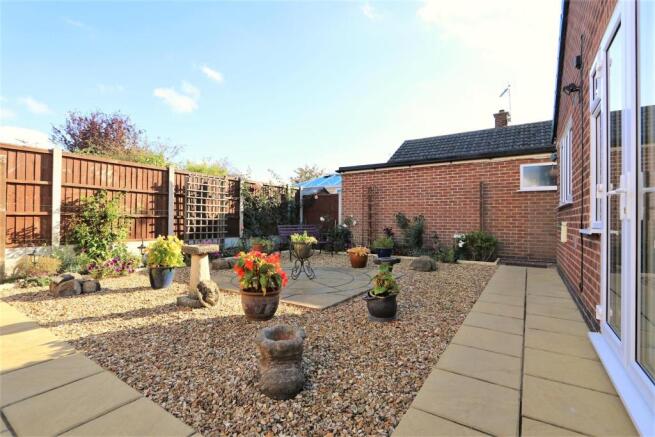 LOW MAINTENANCE REAR GARDEN