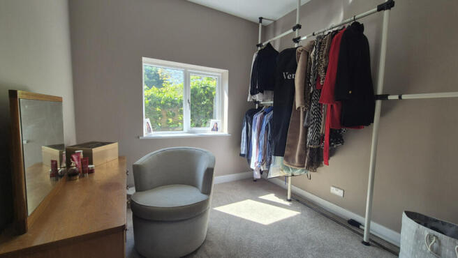 Dressing Room/Bedroom 5