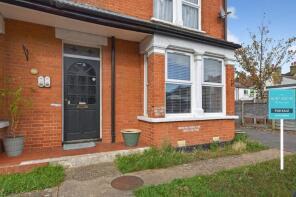 Flat 2, 30, St Andrews Road, Shoeburyness, Southend-on-sea SS3 9HZ