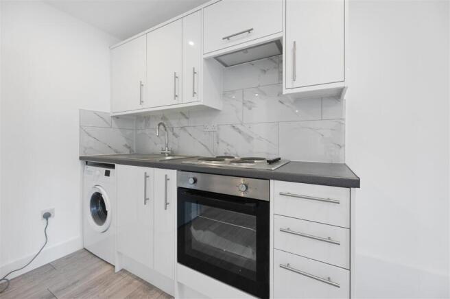 RCRR- flat 1, 22 commercial way- kitchen 1 (1).JP