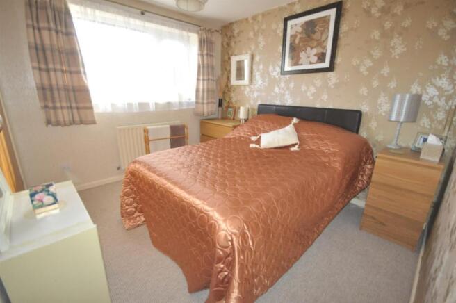 BEDROOM 2