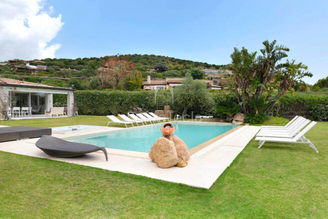 Piscina 8