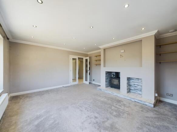 CAM02136G0-PR0024-STILL005