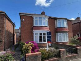 8, Hollymead Drive, Guisborough TS14 6EE