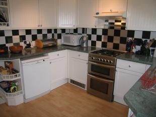 Kitchen (2)