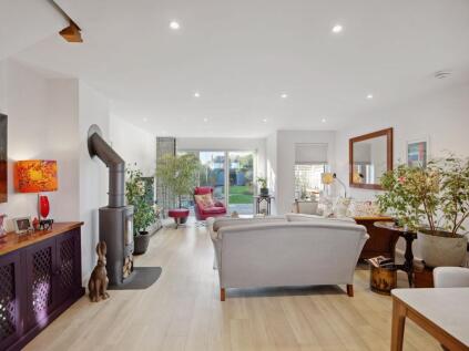 Queen Katherine Road, Lymington, SO41