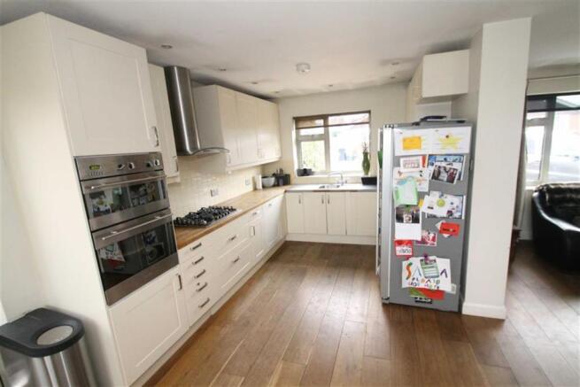 KITCHEN AREA
