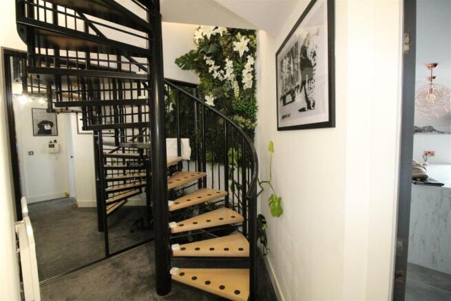 1 bed Duplex for sale Image 11